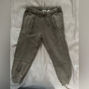 Zara joggers size 3-4. Dark tan color.